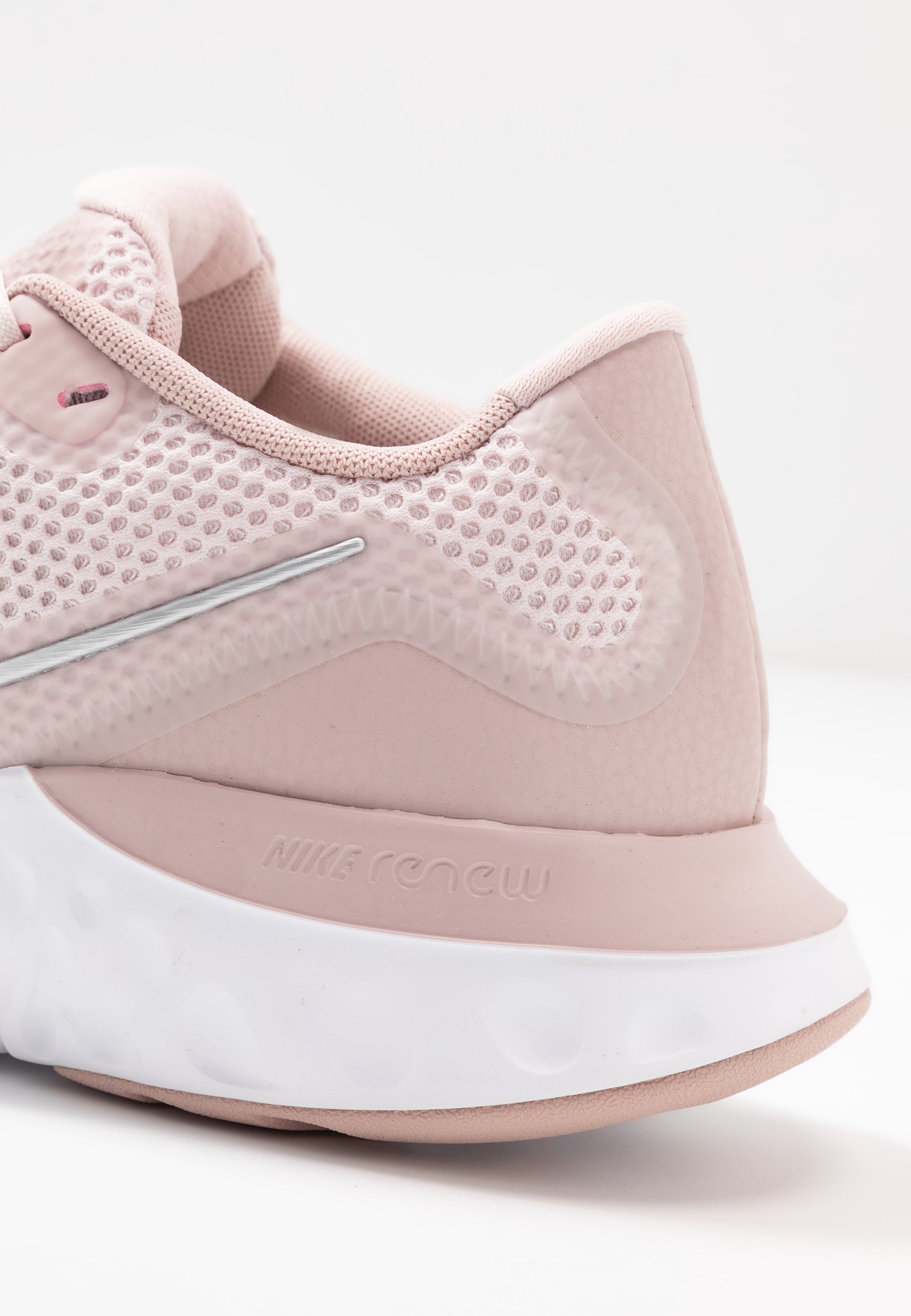 nike performance barely rose