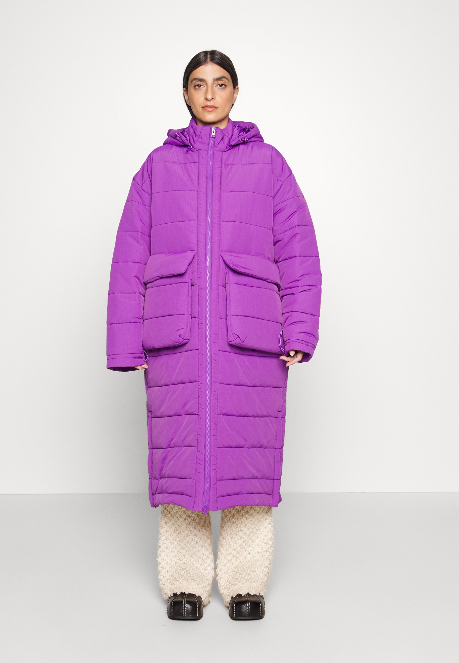 Henrik Vibskov Winter coat - purple 