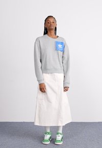 adidas Originals KSENIA TAG  - Φούτερ - medium grey heather