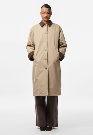 Pieces PCJORMA LONG CORDUROY JACKET - Casaco clássico - greige detail/hot fudge