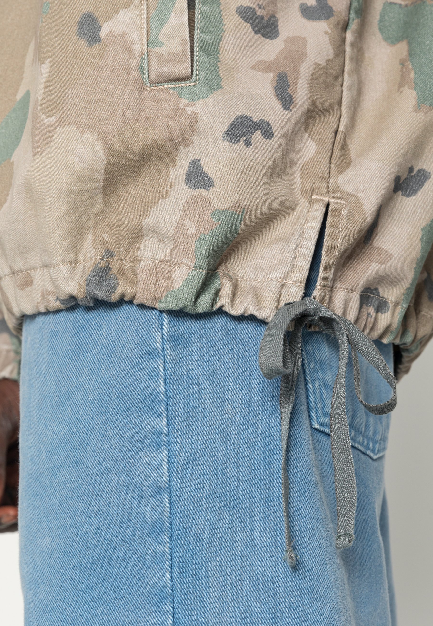 Carhartt WIP HOODED CARSON MORAGA 