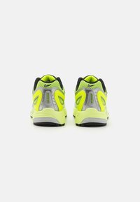 Nike Sportswear Sneakers - neon green