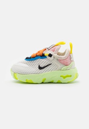 RT LIVE UNISEX - Sneakers basse - sail/black/barely volt/grain