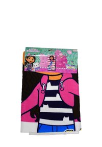 Asciugamano di cotone con un personaggio dei cartoni animati dai capelli scuri, in una felpa rosa, una maglietta a righe e pantaloni blu, su uno sfondo luminoso.