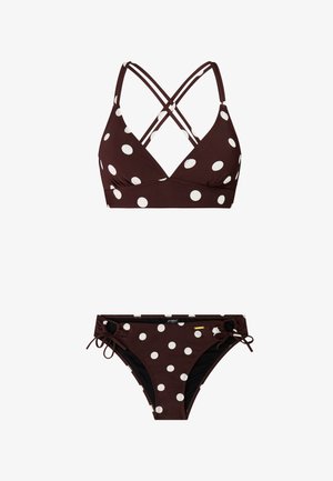 Ensemble bikini marron à pois blancs, avec un haut dos croisé et un bas à nouer sur les côtés.