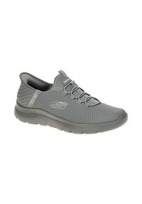 Scarpa sportiva grigia con tomaia in mesh traspirante, sistema di lace elastico, suola in gomma spessa e tacco testurizzato per una maggiore aderenza. Design leggero.