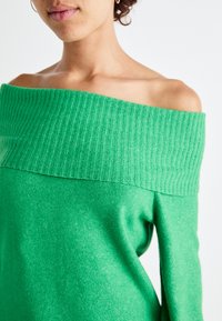 ONLY ONLJEANETT LIFE OFF SHOULDER - Džemperis - green bee melange