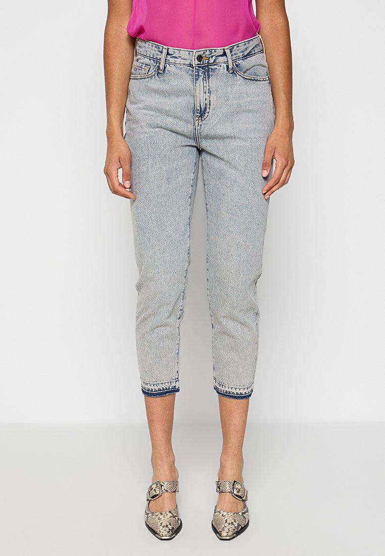 Armani Exchange Jeans Tapered Fit lichtblauw Armani Exchange Jeans Tapered Fit lichtblauw