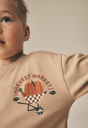 Next, GRAPHIC PRINTED TOP AND LEGGING SET - Leggings - Trousers - cream harvest market