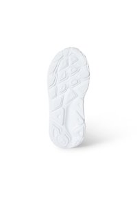 Sole di sneaker bianca con motivi geometrici testurizzati, isolata su uno sfondo bianco, che mostra il design della presa e i dettagli del battistrada.