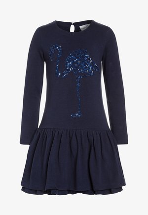 Granatowa sukienka z długim rękawem, plisowaną spódnicą i niebieskim cekinowym wzorem flaminga na piersi, zapięcie na guzik z tyłu w kształcie otworu.