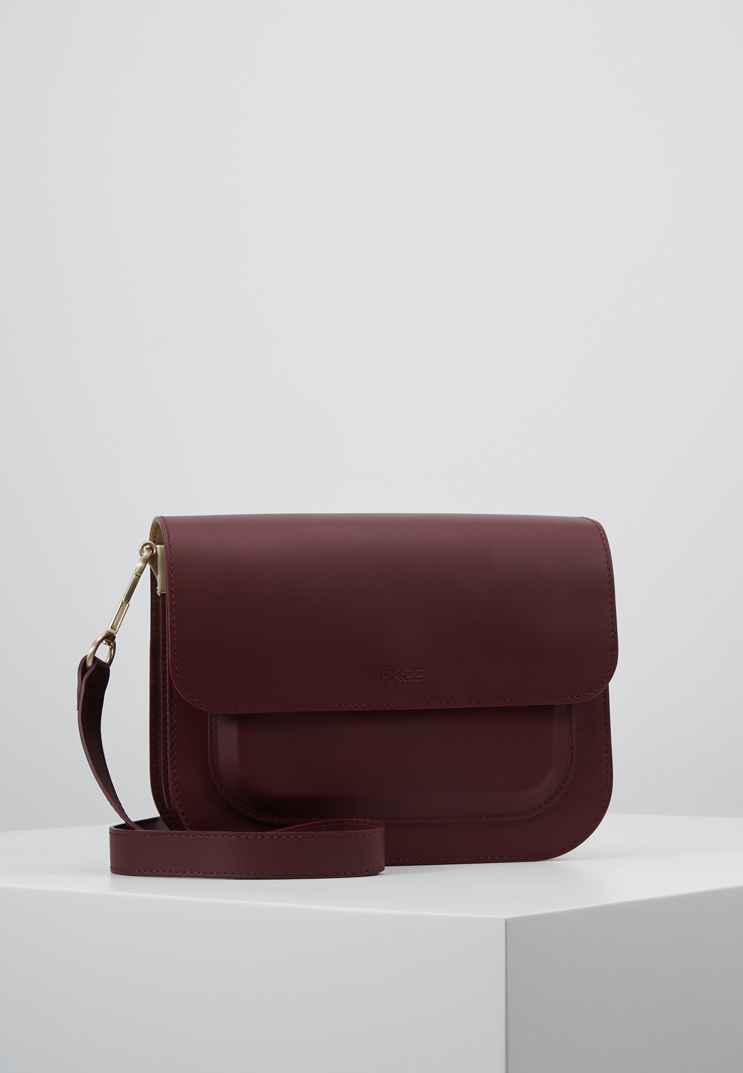 Bree CAMBRIDGE CROSS SHOULDER Skulderveske mauve wine Bree CAMBRIDGE CROSS SHOULDER Skulderveske mauve wine