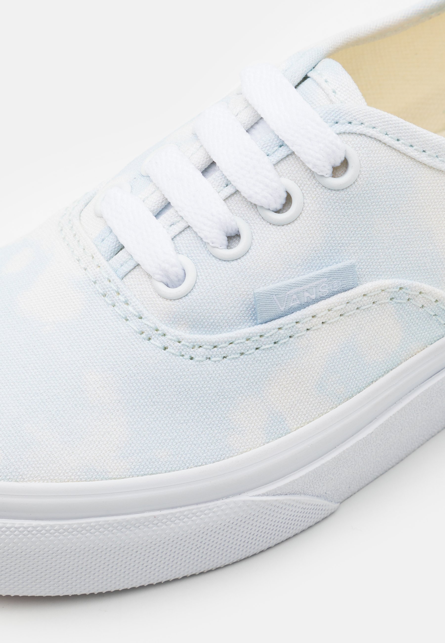 vans authentic blue marshmallow