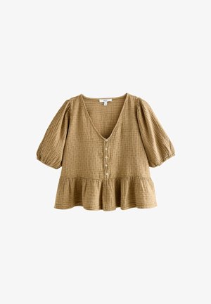 Barna, struktúrált blúz V-nyakkivágással, gombos elejű, fodros ujjakkal és pepplum szegéllyel. Könnyű anyagból készült, gyűrött mintával.