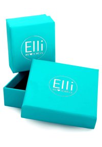 Turkis smykkeskrin med mat finish, der har et cirkulært logo, der læser "Elli WE ♥ JEWELS", én boks er let åben.