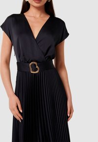 Forever New CATHERINE PLEATED MIDI - Cocktailkjole - navy