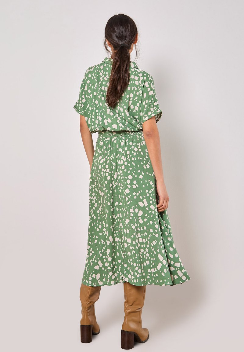 Apricot Shirt dress - green - Zalando