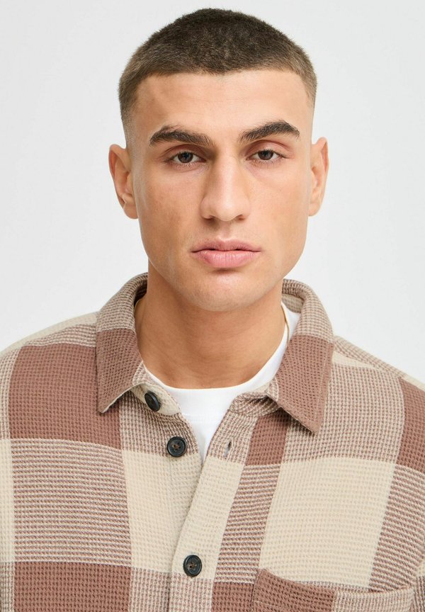 SDOLIVER - Shirt - acorn2