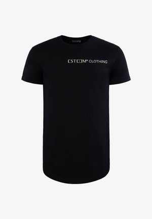 Černé bavlněné tričko s krátkými rukávy a zaobleným spodním lemováním. Na přední straně je zlatě vytištěný název značky "ESTEEM® CLOTHING".