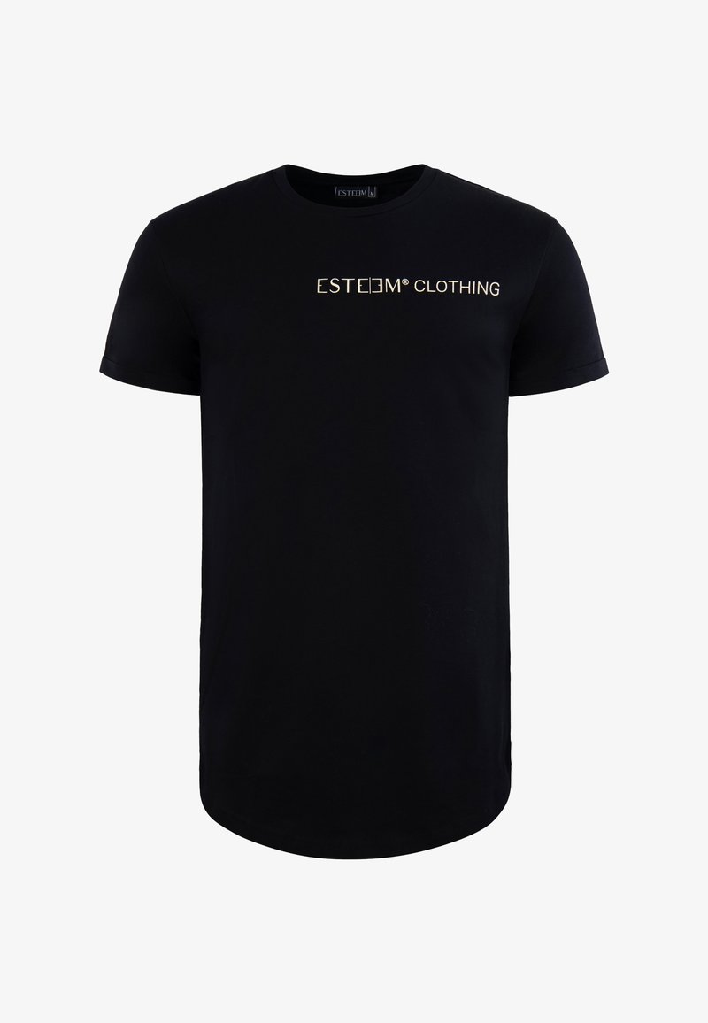 Schwarzes Baumwoll-T-Shirt mit kurzen Ärmeln und abgerundetem Saum. Auf der Vorderseite prangt der Markenname "ESTEEM® CLOTHING" in goldenen Buchstaben.