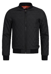 Czarna pikowana kurtka typu bomber z zamkiem z przodu, ściągaczami przy mankietach i na dole oraz kieszonką na zamek na lewym rękawie. Wyłożona pomarańczową tkaniną dla kontrastu.