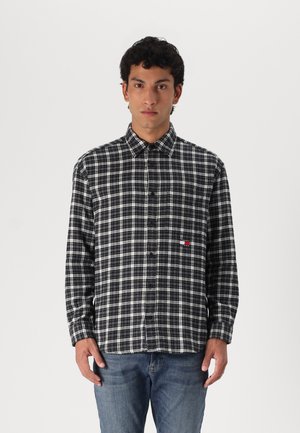 BADGE SHIRT - Shirt - black