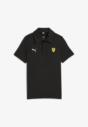Melnās polo krekls ar izteiktu dzelteno Ferrari logo un balto Puma logo uz krūškurvja, ar klasisku apkakli un pogām.