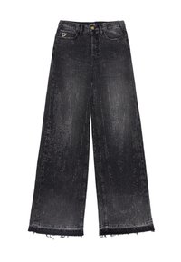 Fekete, bőszárú farmer perforált mintával és nyers szegéllyel. Klasszikus, öt zsebes kialakítással és fém gombos záródással a derékrészen.