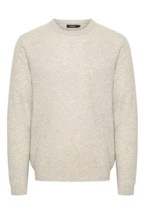 Pulover gri deschis, realizat dintr-un material moale, având un guler rotund, mâneci lungi și o textură netedă, fără modele sau accente vizibile.