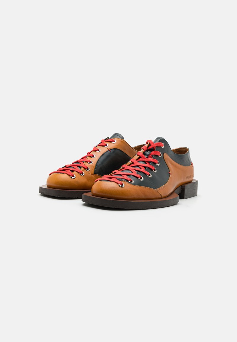 Henrik Vibskov KELLY SHOES UNISEX - Lace-ups - light brown - Zalando.ie Henrik Vibskov KELLY SHOES UNISEX - Lace-ups - light brown - Zalando.ie