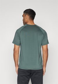Nike Performance READY - Camiseta deportiva - vintage green/black