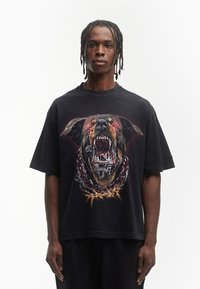 FAVELA ROTTWEILER UNISEX - Marškinėliai su spaudiniu - black washed