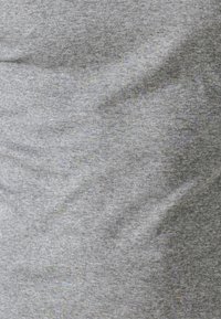 Unselected, heather gray