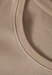 TATUUM ANTONINA - T-shirts basic - beige