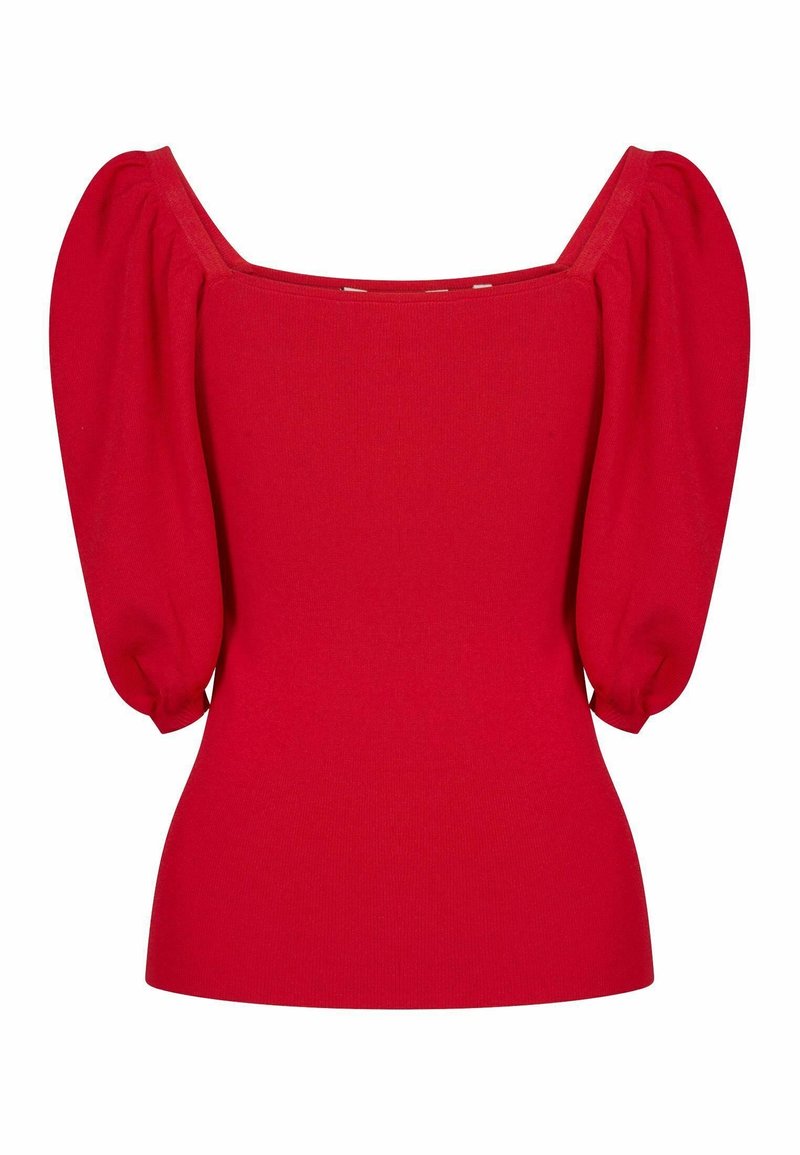 Haut en maille rouge avec encolure carrée et manches trois-quarts bouffantes, cintré à la taille et aux poignets.