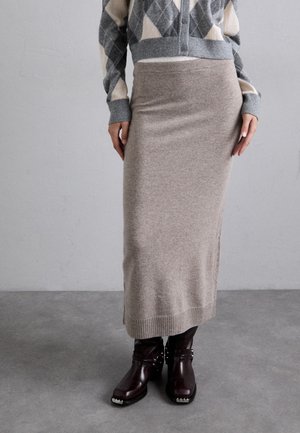 JUPE LONGUE AJUSTEE DETAIL COTES - Jupe longue - taupe