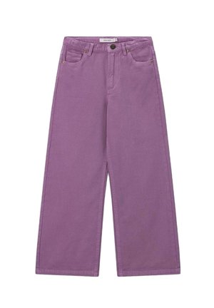 Lilla jeans med vide ben, foran knap, lynlås, bæltestropper og lommer foran og bagpå, lagt fladt på en hvid baggrund.