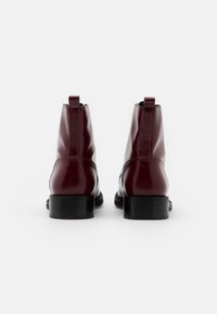 NAE Vegan Shoes Botines - red