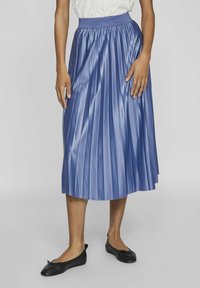 Unselected, bijou blue