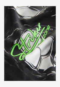 Non selezionato, black white football