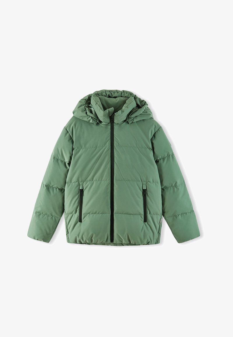 Grüne Pufferjacke mit Kapuze, mit einem Reißverschluss vorne, zwei seitlichen Reißverschlusstaschen, gestepptem Design und einer weichen Textur.