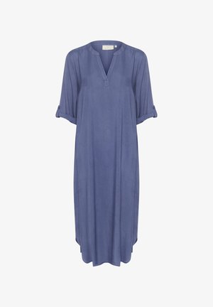 Blaues Leinenkleid mit V-Ausschnitt, kurzen umgeschlagenen Ärmeln und Seitenschlitzen für Bewegungsfreiheit. Glatte Textur und lockere Passform.