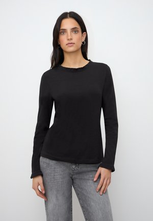 - Bluzka z długim rękawem