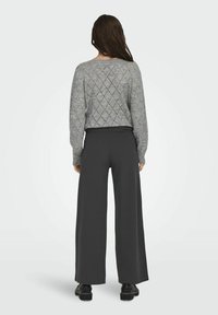 JDY GEGGO NOOS czarny