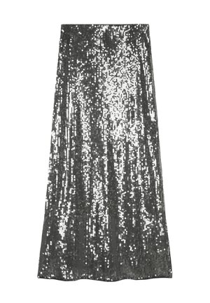 Silberner Paillettenrock mit gerader Silhouette, bodenlangem Design und einer strukturierten Oberfläche mit reflektierenden, metallischen Pailletten.