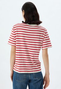 Koton STRIPED  - Camiseta estampada - white