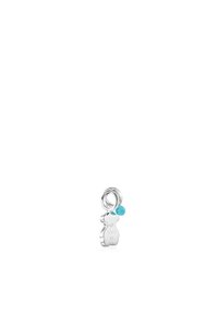 Charm en forma de oso de plata con un acabado pulido, que presenta un pequeño acento de bead de turquesa. Marcas grabadas indican la marca y el material.