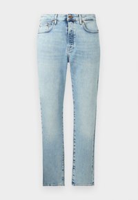 Šviesiai mėlynos spalvos džinsai iš džinso audinio, tiesaus kirpimo, su penkiomis kišenėmis ir žalvariniu sagos užsegimu. Turi subtilų išblukimą ir siuvimo detales.