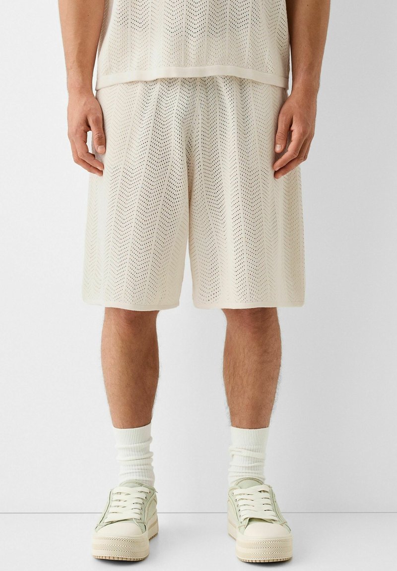 Bershka Shorts - beige