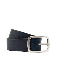 Cintura in pelle nera con texture liscia, dotata di una fibbia rettangolare in metallo argentato e un sottile dettaglio del marchio in rilievo sul retro.